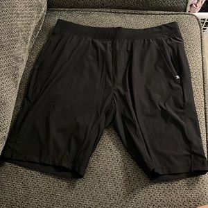 Kenneth Cole XL Shorts